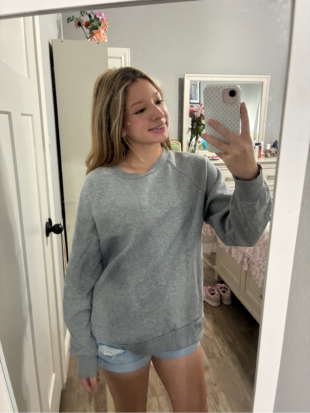 Colsie Gray Crewneck Sweatshirt